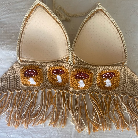 Aravay Crochet Mushroom Top. New with Tags. unique and hand crafted. - Picture 5 of 6